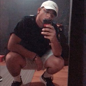 Meet your Posher, Luis